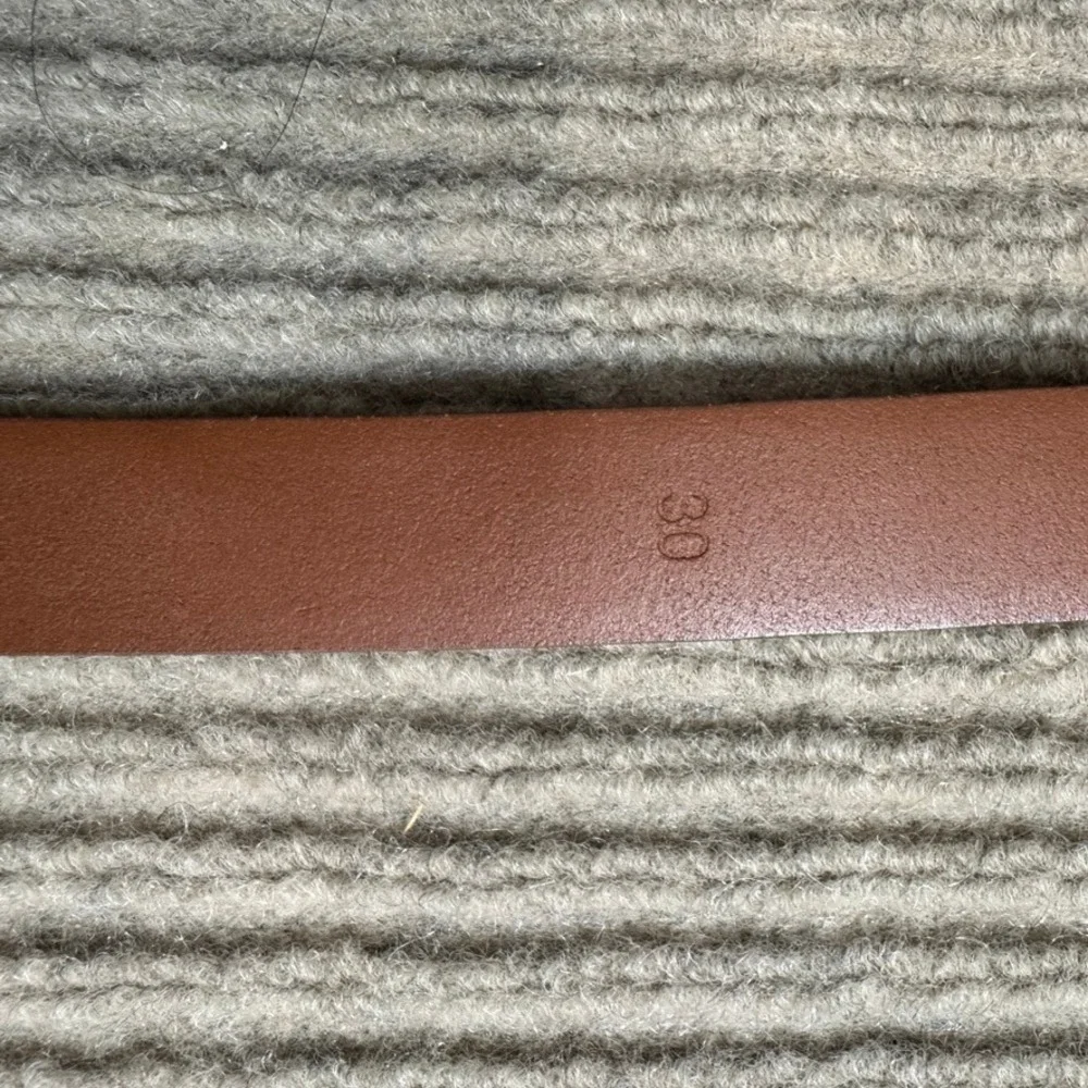 J.Crew Mens Brown Italian Leather Dress Belt Size 30 Silver Buckle E3145